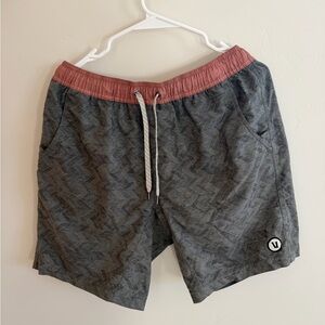Vuori core shorts